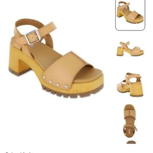 Mia Daniella clog size 6.5